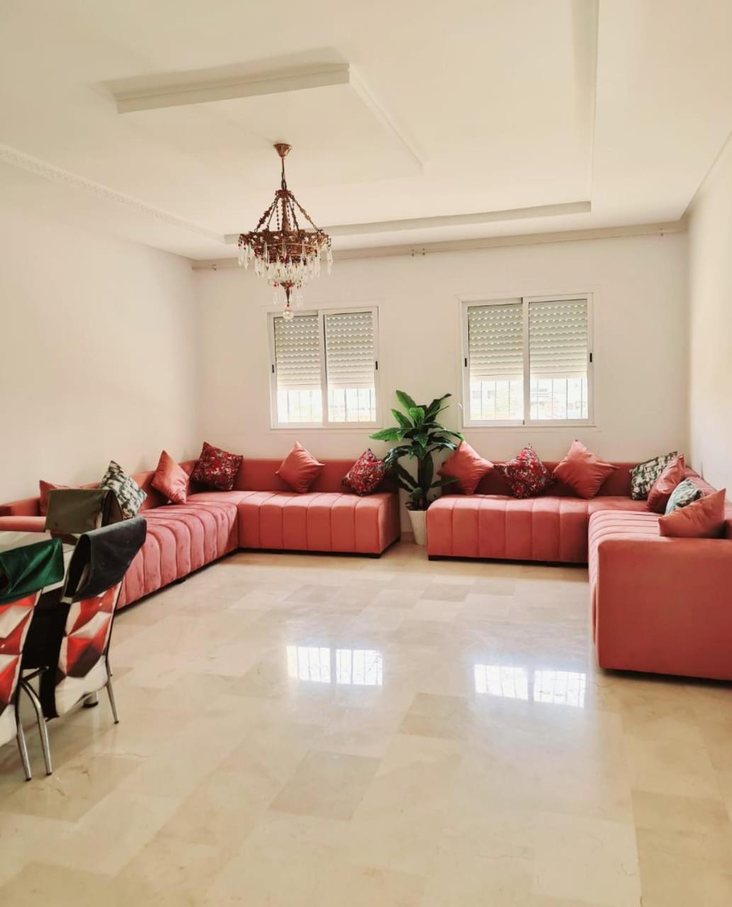Fes Urban Apartment - Urban Elegance With Garden And Pool Access Exterior photo